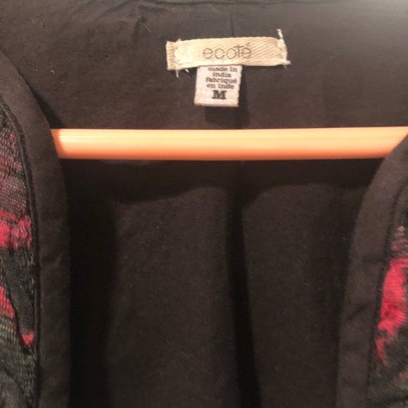 Jacket with pattern - Picture 2 of 3